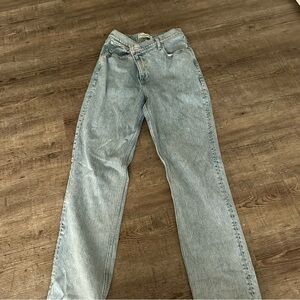 Abercrombie women’s curve love 90s straight ultra high rise crossover jeans